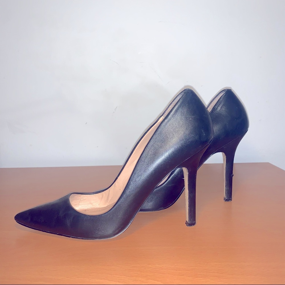 Charles by Charles David Black Leather Pumps size 9, 3inch heel